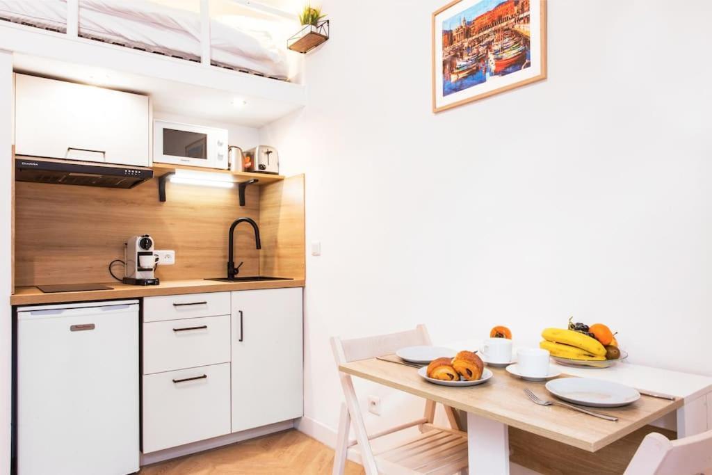 - - Superbe Avec Balcon - Centre - - Appartamento *